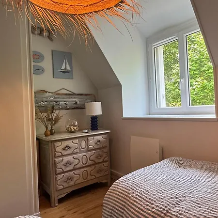 Duplex 2 Pieces Centre-ville Avec Balcon Et Internet Inclus - Fr-1-487-383 Cabourg